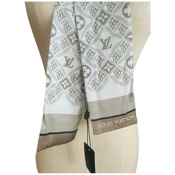 NWT LOUIS VUITTON Classic OliveWhite Gray LV logo100% Silk Bandeau Scarf 3”x46” - Picture 4 of 7